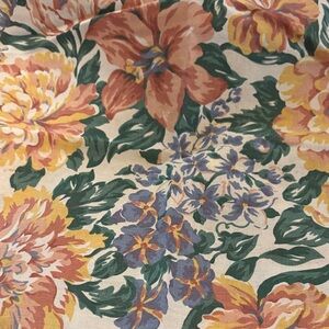 Floral Patterned 8 Fabric Napkins